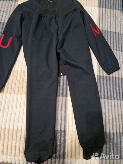 Продам спортивный костюм