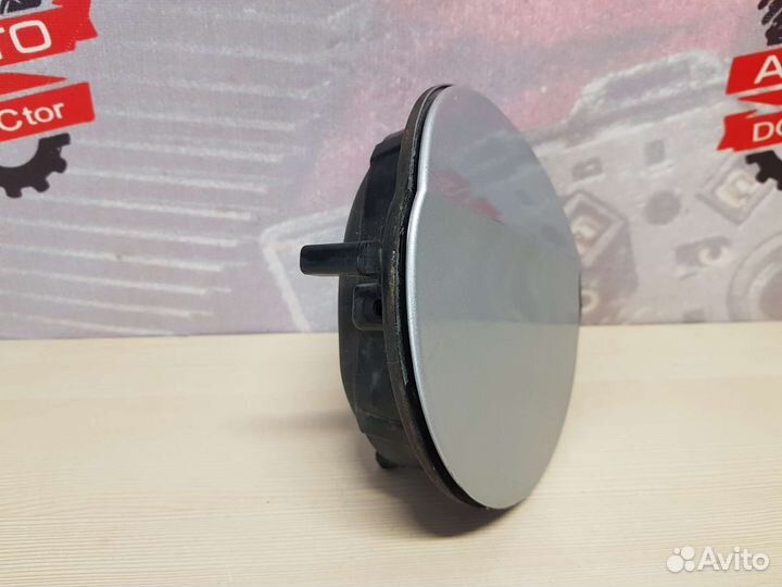 Лючок бензобака Volkswagen Passat B7 CDA sedan