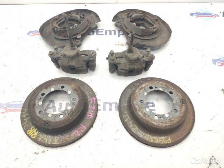 Комплект дисковых тормозов Mitsubishi Galant EA1A