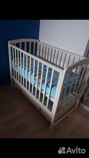 Детская кроватка