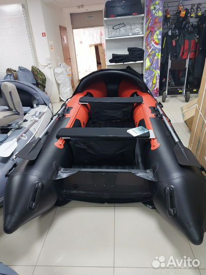 Лодка пвх Gladiator E 380 PRO