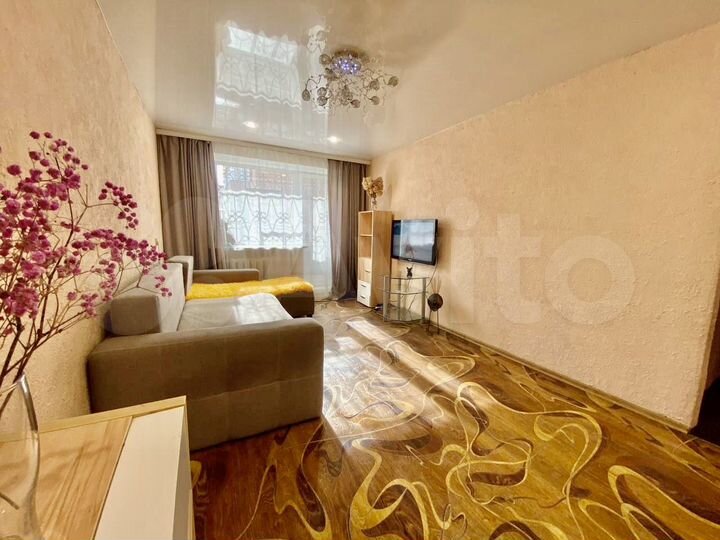 3-к. квартира, 60 м², 2/4 эт.