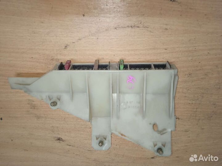 Блок предохранителей BMW 5 E39 бмв 5 е39