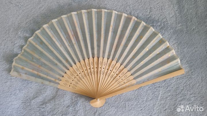 Веер из дерева