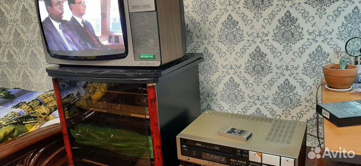 Видеомагнитофон hitachi vt-39 em