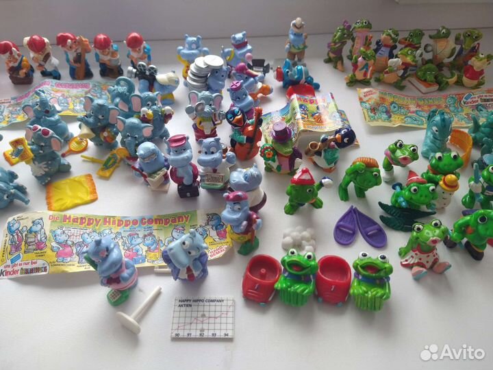 Бегемотики, слоны, крокодилы, лягушата Киндер