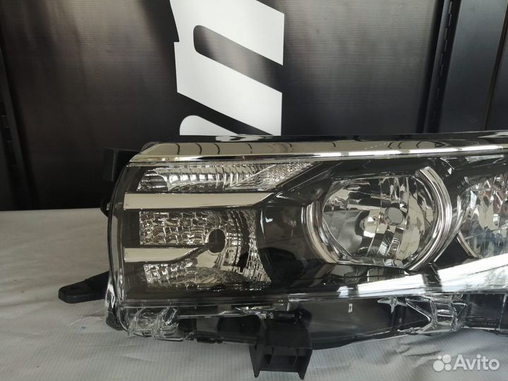 Фара левая Toyota Corolla E18 2013- Новая 35145110