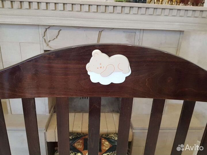 Детская деревянная кроватка С маятником