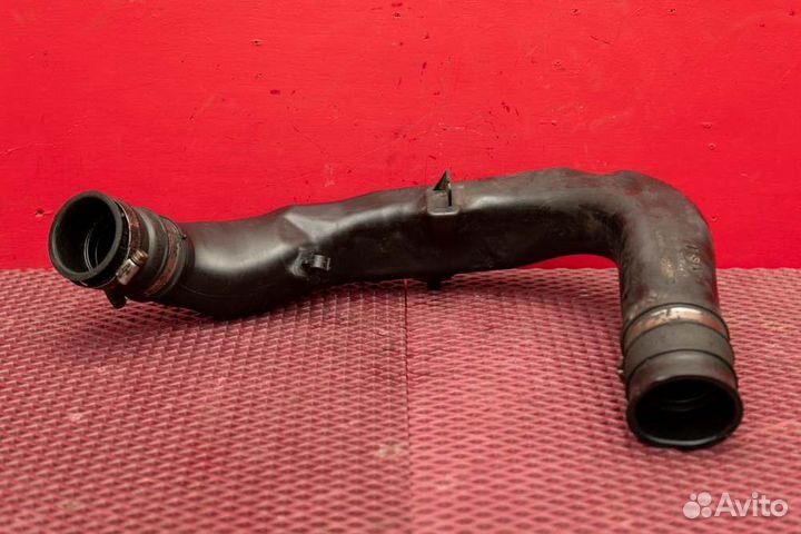 Патрубок воздушный Toyota Land Cruiser 200 1VD