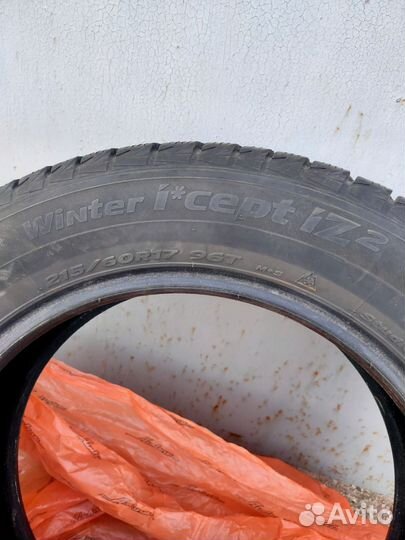 Hankook Winter I'Cept IZ2 215/60 R17
