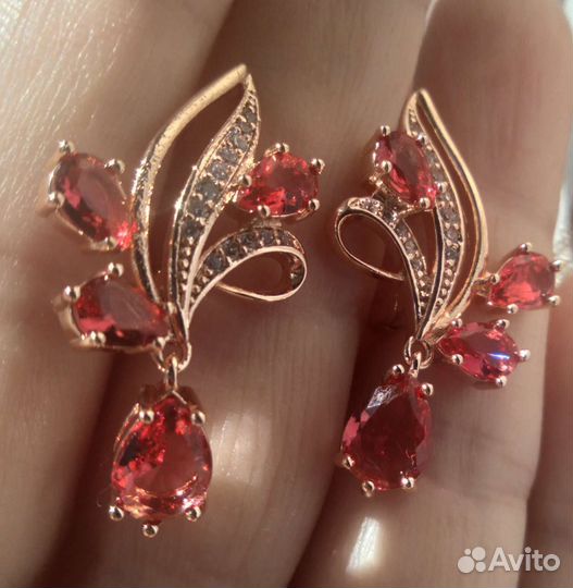 Новые серьги