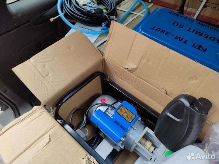 Мойка высокого давления для дома. В наличии