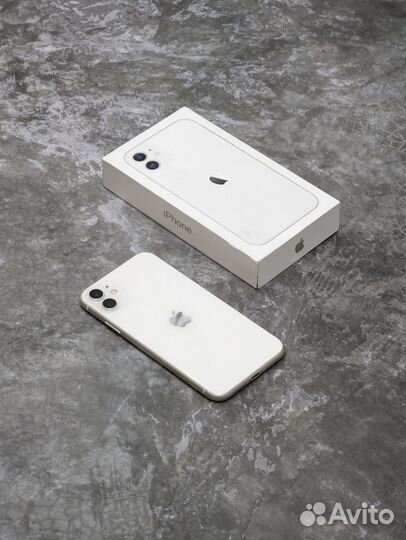 iPhone 11, 64 ГБ