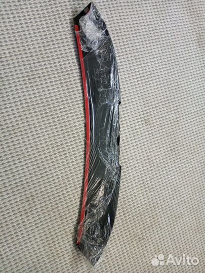 Спойлер на заднюю дверь Nissan X-Trail T31