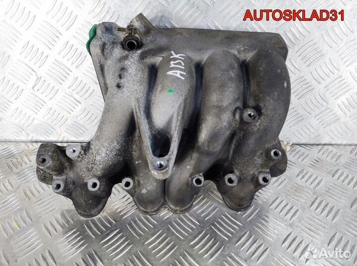 Коллектор впускной Audi A6 C4 2,0 ABK 048133223A