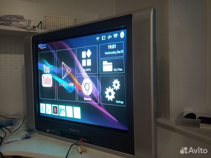 Плоский телевизор Sharp 29