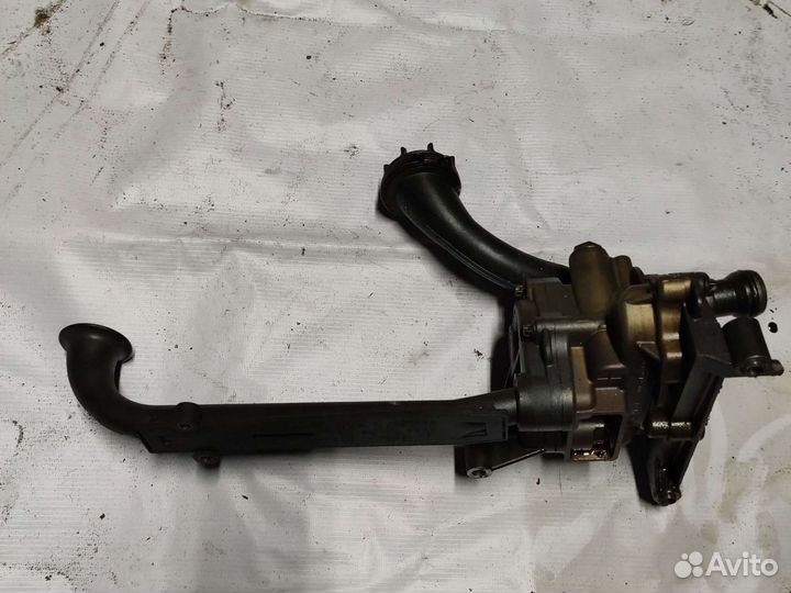 Масляный насос Порше Каен 4.5