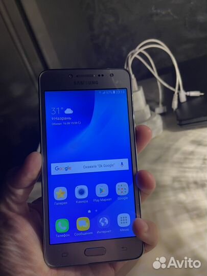Телефон Samsung