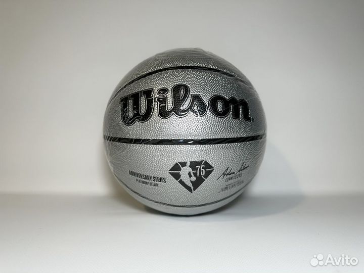 Баскетбольный мяч NBA Wilson 75th + насос Wilson