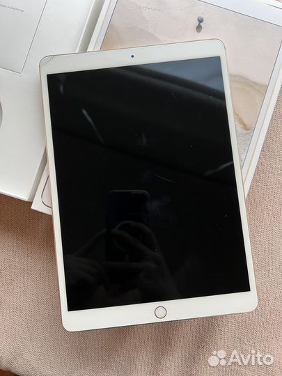 Продам iPad Pro (10,5 дюйма ) Wi-Fi + Cellular