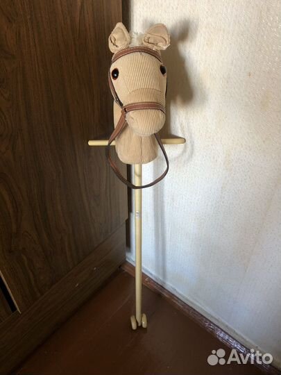 Лошадка на палочке