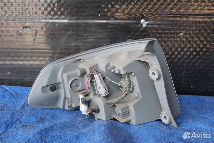 Фонарь subaru impreza G12