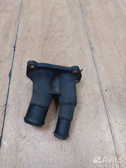 Корпус термостата Ford Focus 2 hwda 2005
