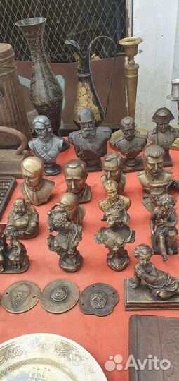 Статуетки бронза