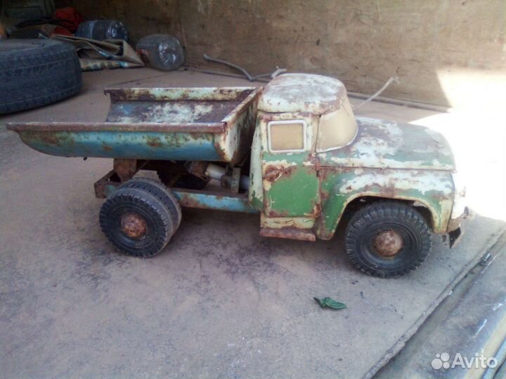 Игрушка ЗИЛ 130 СССР азлк