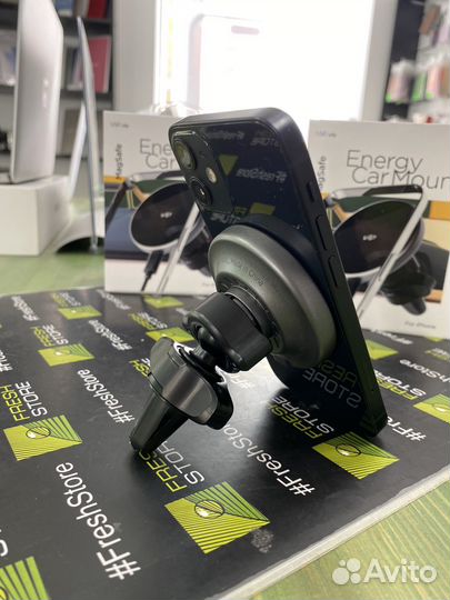 Автомобильный держатель с MagSafe