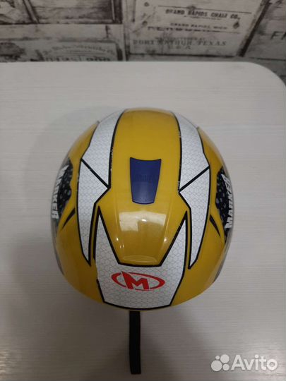 Горнолыжный шлем