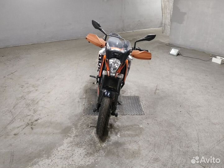 KTM 200 Duke 041610