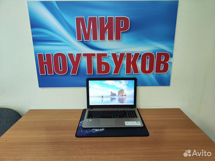 Игровой ноутбук Asus