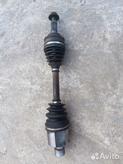 Ford Maverick II 2,3 Передний Правый Привод