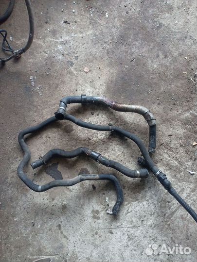 Патрубок системы охлаждения Audi A8 D3