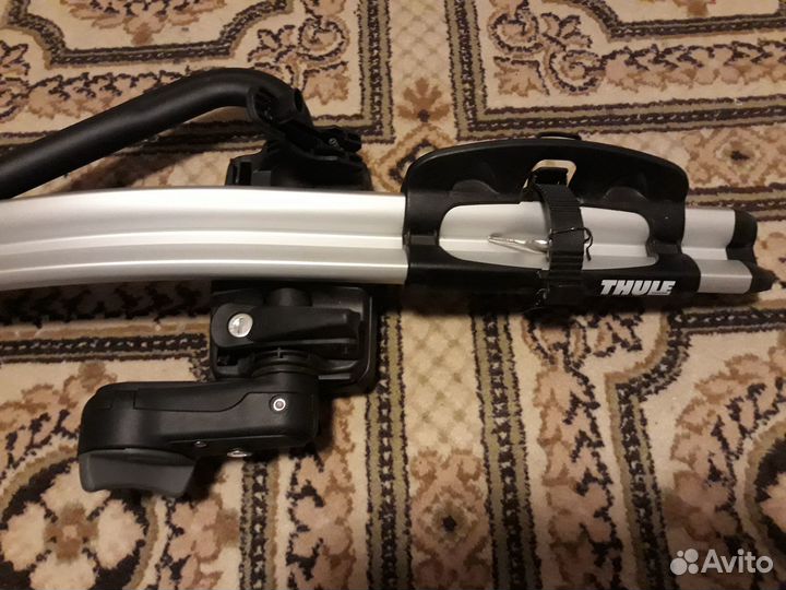 Велобагажник Thule на крышу
