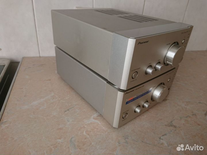 Pioneer усилитель 2 штуки