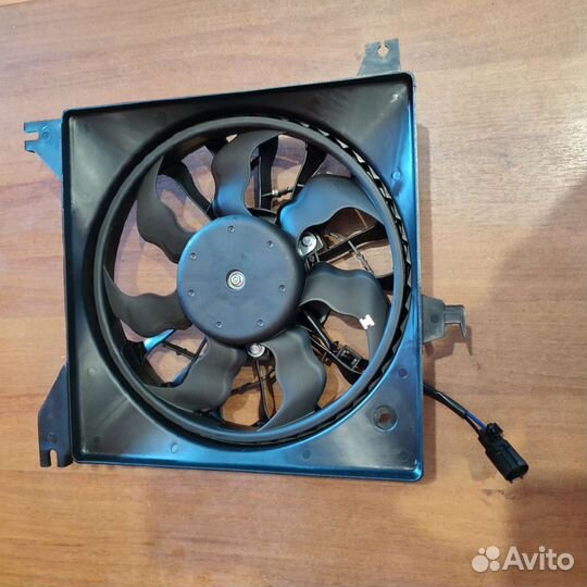 Вентилятор с диффузором охлаждения двс LADA Granta