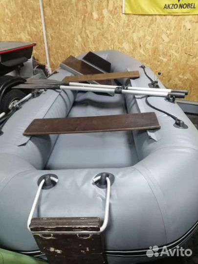 Лодка flinc 300