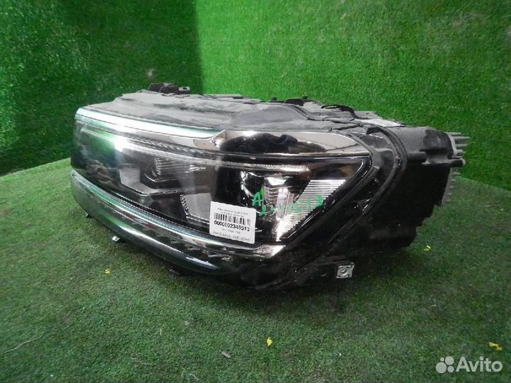 Фара левая Volkswagen Tiguan