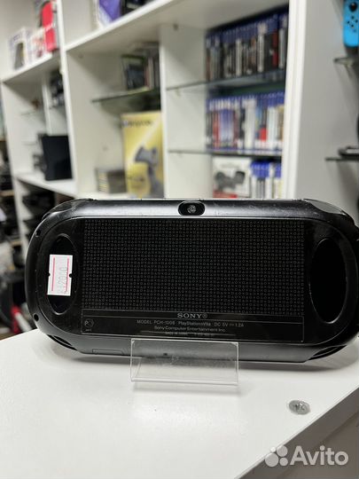 Sony ps Vita 64 гб + 19 игр