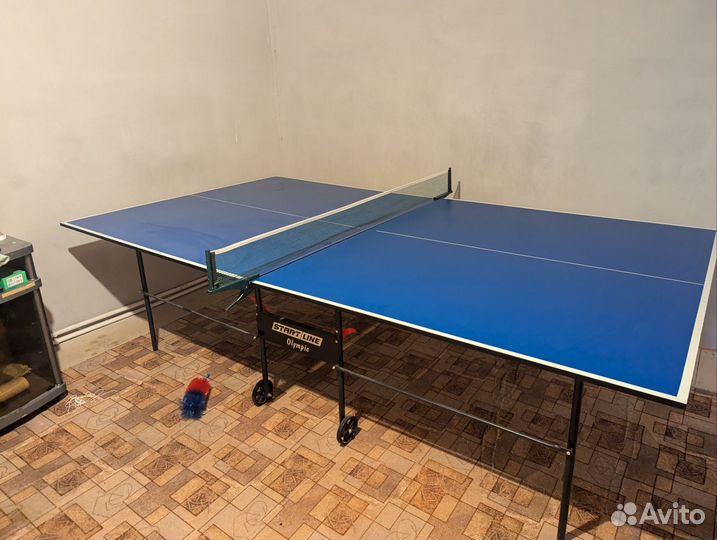 Теннисный стол