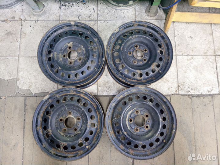 Диски на Киа штамп R16