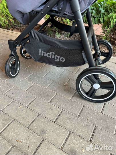 Прогулочная коляска новая