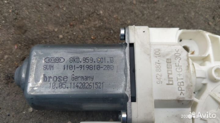 Мотор переднего стеклоподъемника 7p Touareg 10-18