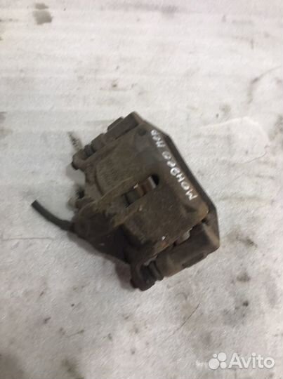 Суппорт передний левый Ford Mondeo 3