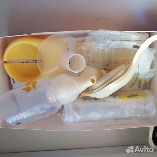 Молокоотсос medela ручной