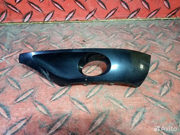 Облицовка птф левая Volkswagen Touareg NF