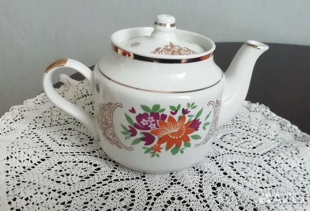 Чайник заварочный. Сахарница. Фарфор СССР