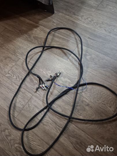 Сабвуфер с магнитолой